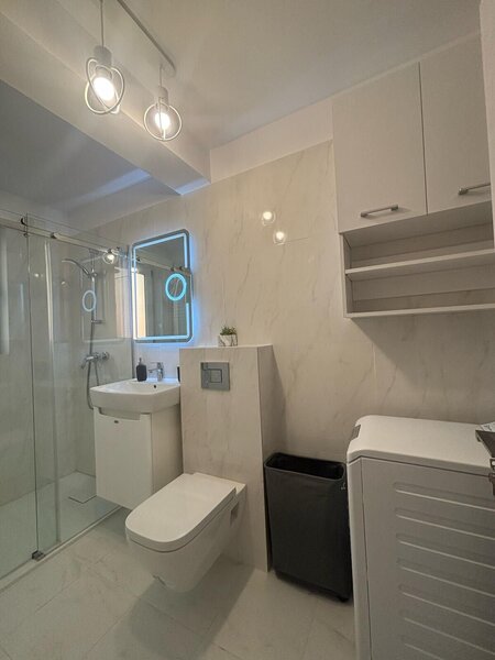 Aparatorii Patriei Apartament 2 camere bloc nou terasa spatioasa